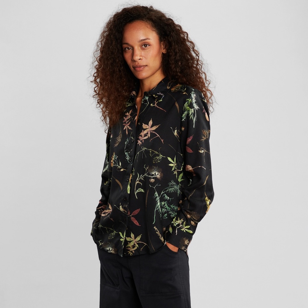 DEDICATED Shirt Dorothea Night Florals Black
